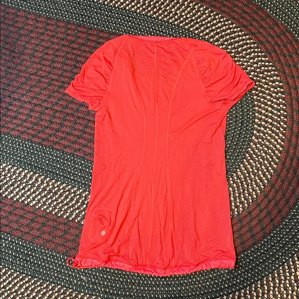 Lululemon Run Willpower Short Sleeve‎ Shirt Red 6